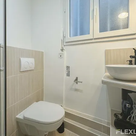 Flexliving - 99 Felix Faure - Parigi